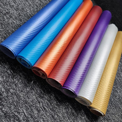 Pelle sintetica PVC con grana in finta fibra di carbonio di colore brillante per scarpe, cuscini e interni auto, tessuto decorativo