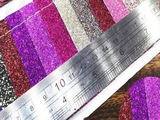 Ingrosso PU Glitter Powder Grain pelle sintetica Portafogli Cassa Calzature Notebook Tessuti in pelle