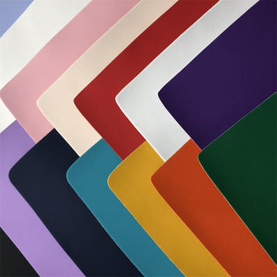 Imitazione di microfibra PU 5 kg resistenza allo sbucciamento pelle sintetica per scarpe cintura borsa divano mitten tessuto di pelle finta