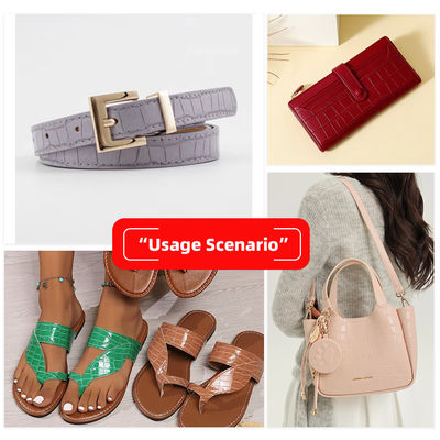 Tessuto in similpelle PVC con motivo animale, larghezza 137 cm e retro doppio spazzolato