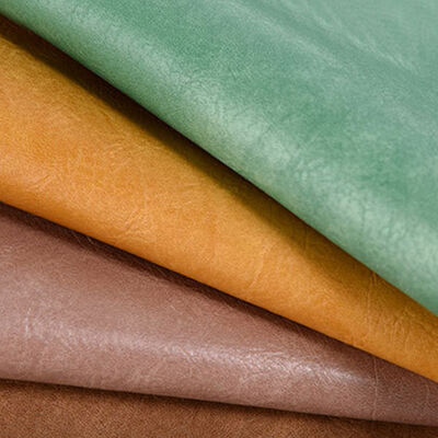 PVC Oily Wax Shining Concezione artificiale di pelle sintetica per borsa scarpe divano sedia portafogli cintura decorativa tessuto di pelle finta